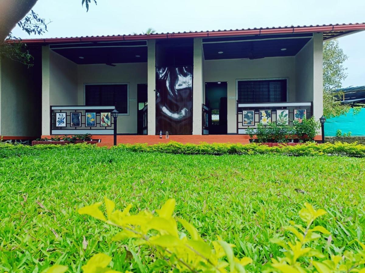 Happy Holiday Alibaug Hotel Alībāg Ngoại thất bức ảnh